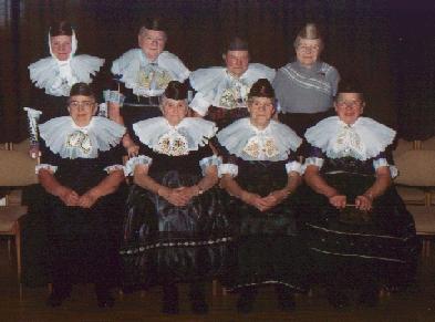 Trachtenfrauen ca. 1980